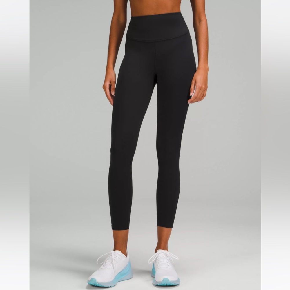 Lululemon Base Pace High Rise Tight 25" in black